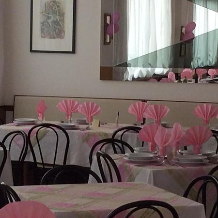 Hotel Granada كاتوليكا المظهر الخارجي الصورة