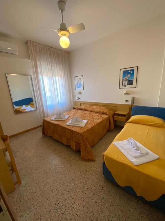 Hotel Granada كاتوليكا المظهر الخارجي الصورة