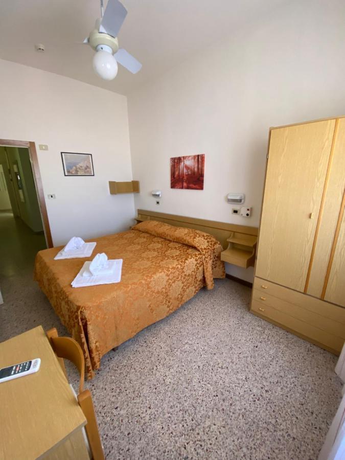 Hotel Granada كاتوليكا المظهر الخارجي الصورة