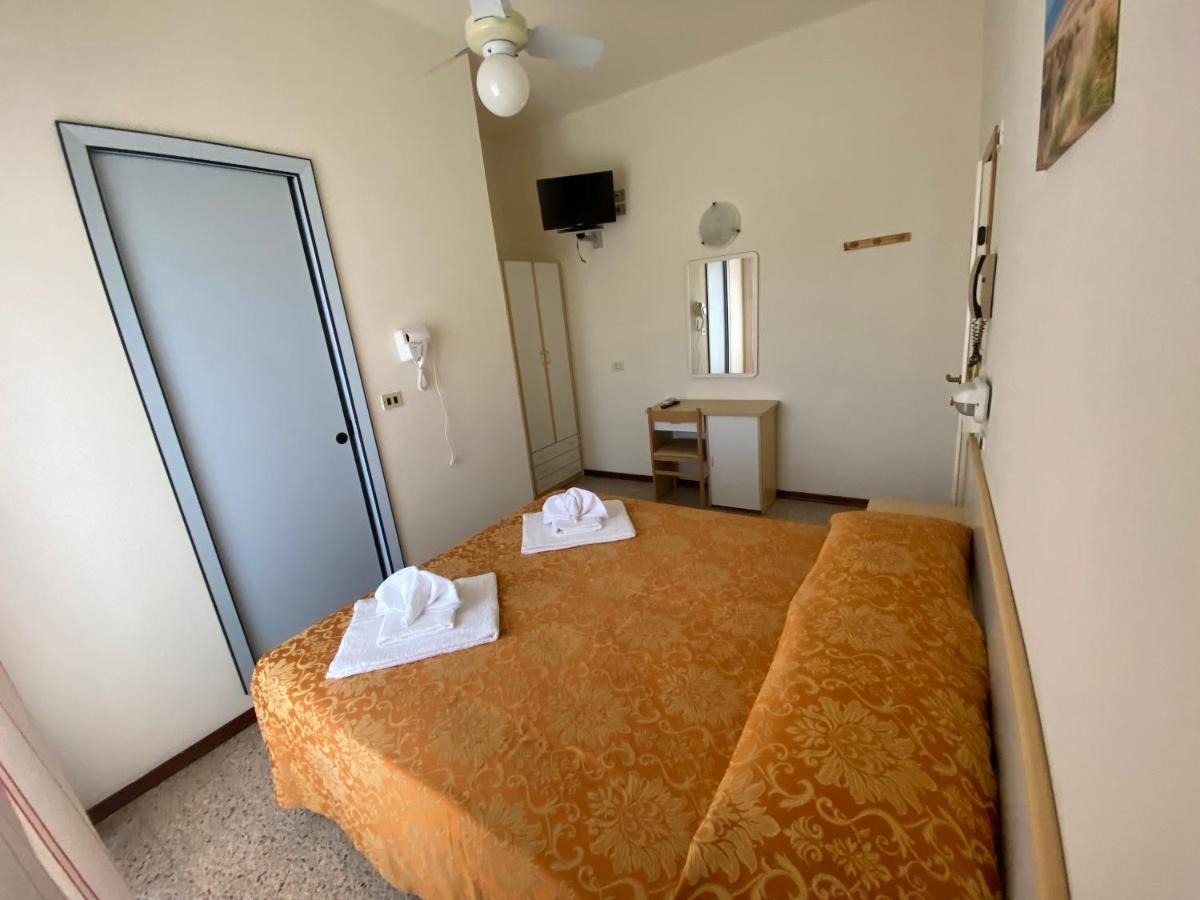 Hotel Granada كاتوليكا المظهر الخارجي الصورة