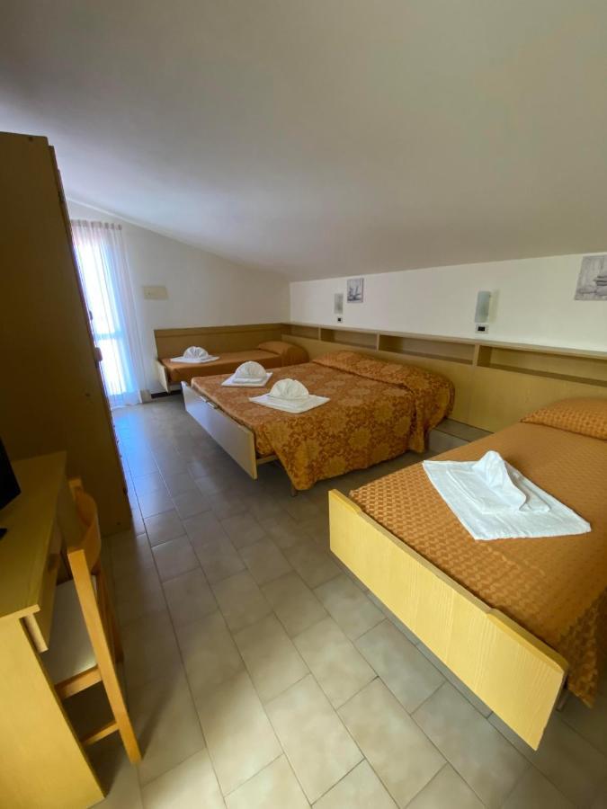 Hotel Granada كاتوليكا المظهر الخارجي الصورة