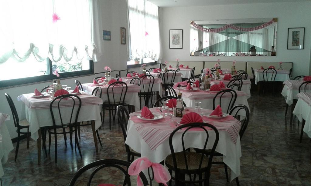 Hotel Granada كاتوليكا المظهر الخارجي الصورة