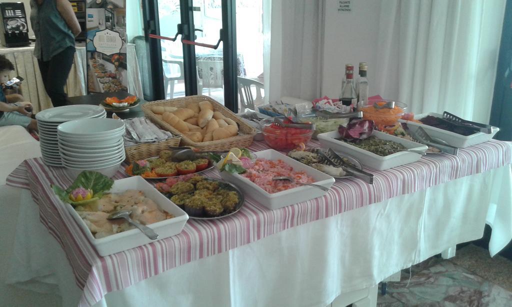 Hotel Granada كاتوليكا المظهر الخارجي الصورة
