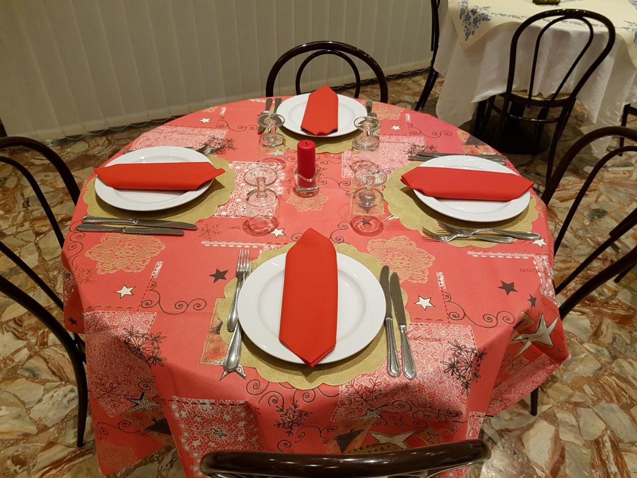 Hotel Granada كاتوليكا المظهر الخارجي الصورة