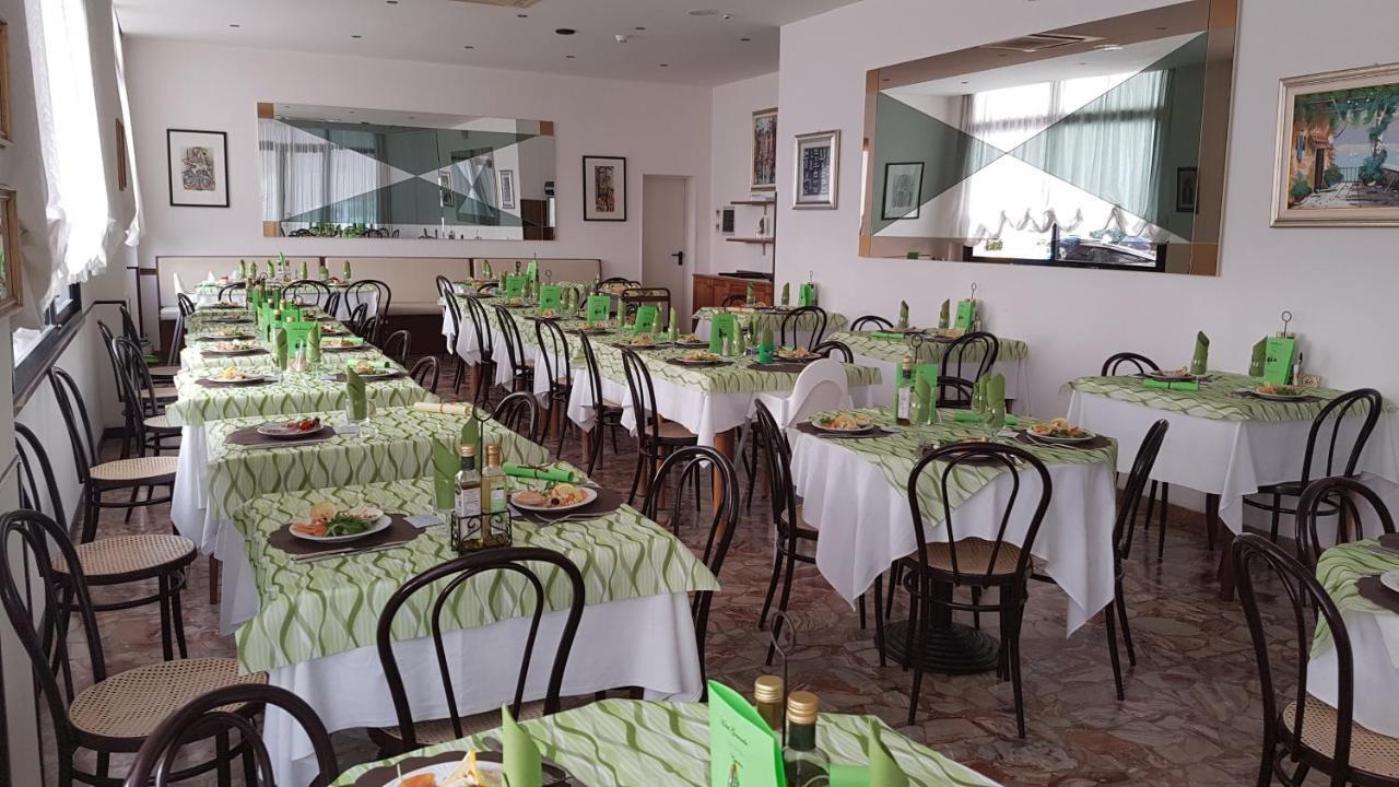 Hotel Granada كاتوليكا المظهر الخارجي الصورة