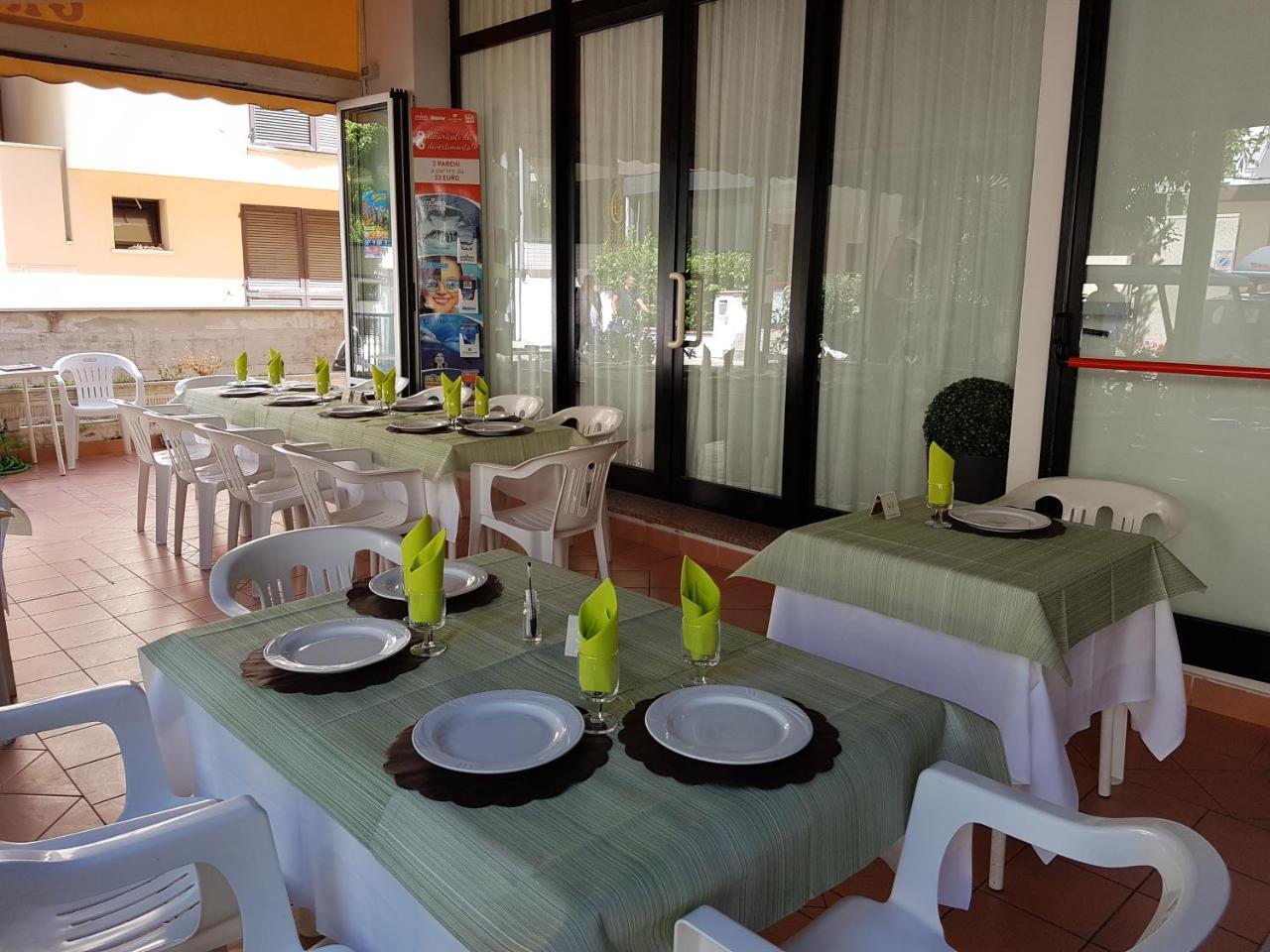 Hotel Granada كاتوليكا المظهر الخارجي الصورة