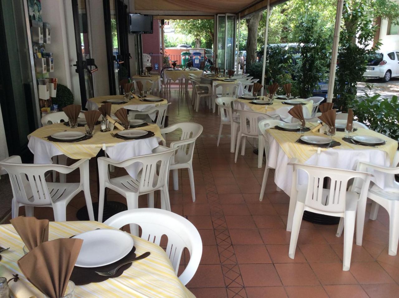 Hotel Granada كاتوليكا المظهر الخارجي الصورة